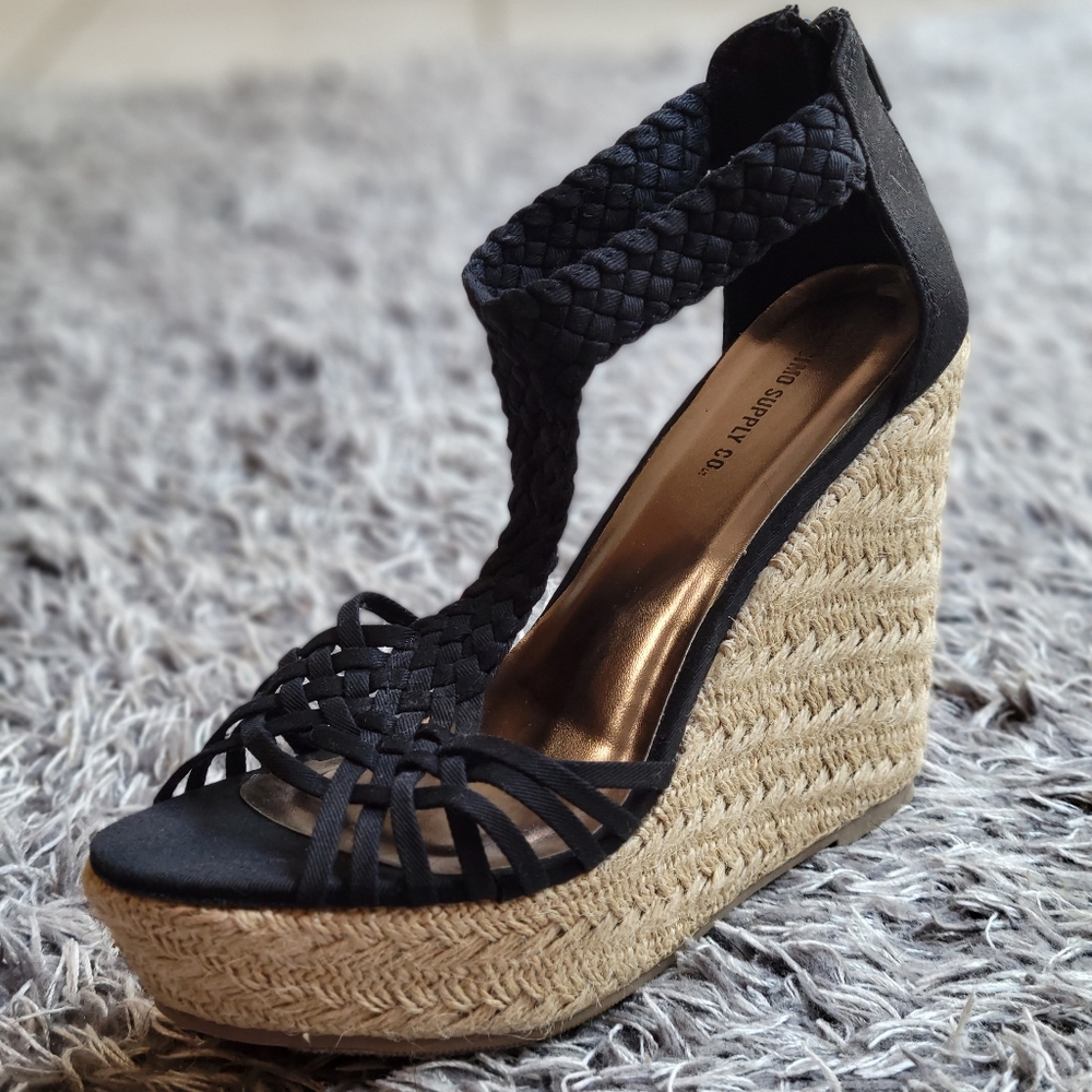 Mossimo Supply Co. Wedge sandals size 6.5